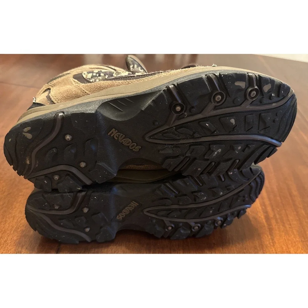 Nevados Tucson WP Mid Hiking Boots Digital‎ Camo Waterproof Men's Size 10.5